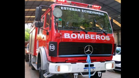 Bomberos Voluntarios de Esteban Echeverría presentó una nueva unidad