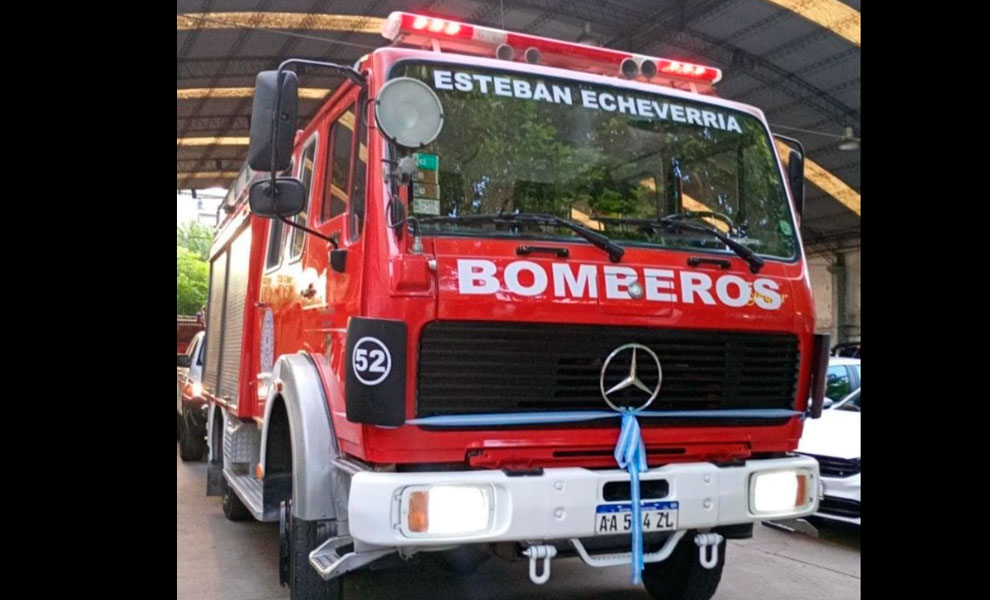 Bomberos Voluntarios de Esteban Echeverría presentó una nueva unidad