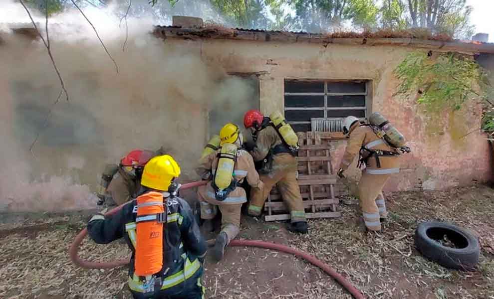 Bomberos Voluntarios de Rivera se capacitan en Garín