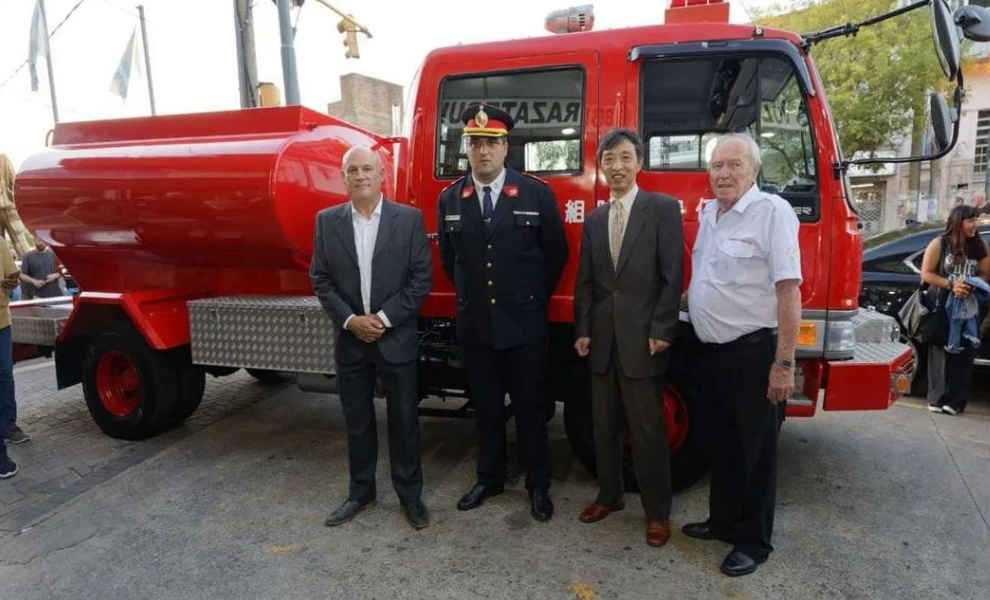 Bomberos Voluntarios de Berazategui conmemoraron su 77° aniversario