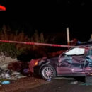 Un auto atropelló a cuatro bomberos y uno falleció mientras combatían un incendio