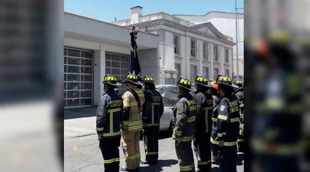 Bomberos despiden a voluntario que murió tras derrumbe en un incendio