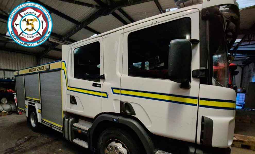 Bomberos de Pompeya y Barracas suman una nueva autobomba