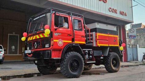 Llegó a Bomberos un camión 4×4 que será destinado a incendios forestales