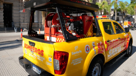 Entrega de equipamiento para Bomberos Voluntarios de la provincia