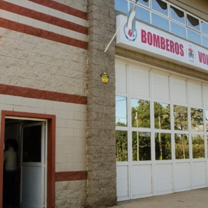 Le salvaron la vida a un niño que llegó al cuartel con signos de ahogamiento