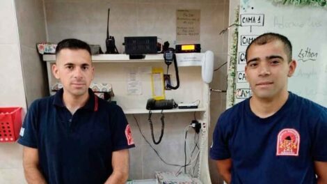 Bomberos instalaron una nueva base de radio en el Hospital Local