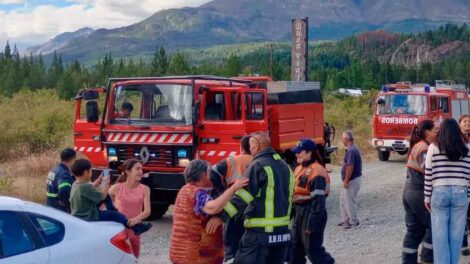 El Cuartel de Epuyén incorporó una nueva autobomba forestal 4x4