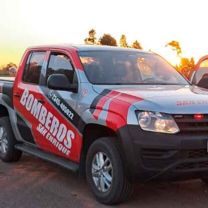 Bomberos Voluntarios de San Enrique presentaron el nuevo Móvil N° 7