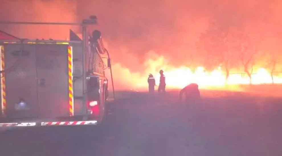 Luto por el fallecimiento de dos bomberos en un incendio