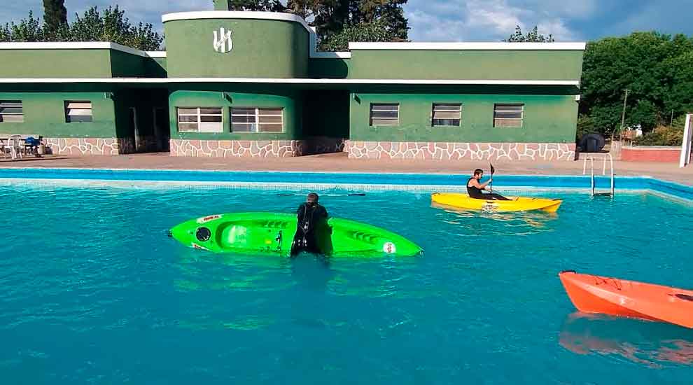 capacitación en rescate acuático de los Bomberos de Salliqueló
