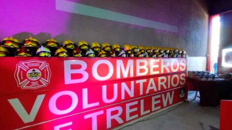 Bomberos Voluntarios de Trelew suman equipamiento de protección personal
