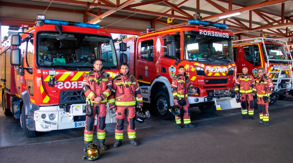 Badajoz blinda a sus bomberos con trajes de última generación