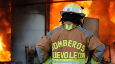 Nuevo León: Bomberos dependen de colectas ante la falta de recursos estatales