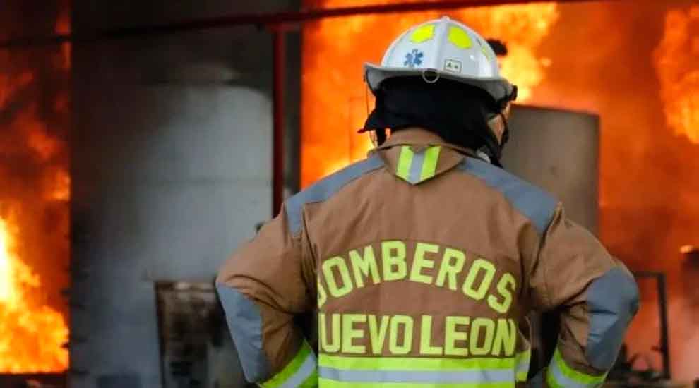 Nuevo León: Bomberos dependen de colectas ante la falta de recursos estatales