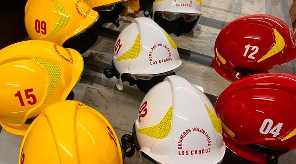 Bomberos de Los Cardos renuevan su equipamiento con cascos estructurales certificados