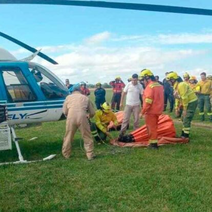 Bomberos y Defensa Civil se capacitaron en combate aéreo de incendios forestales