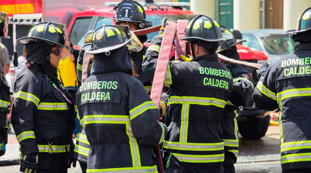 Bomberos de Caldera celebran su aniversario con el anuncio de un nuevo cuartel