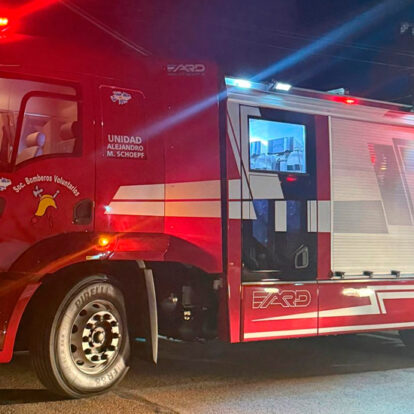 Bomberos Voluntarios de Arias presentaron su nueva unidad