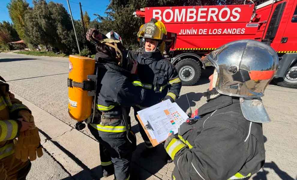 Bomberos de la región se capacitan en Materiales Peligrosos