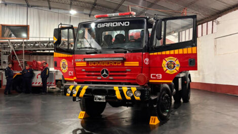 Córdoba: Villa Giardino sumó un nuevo camión cisterna 4x4
