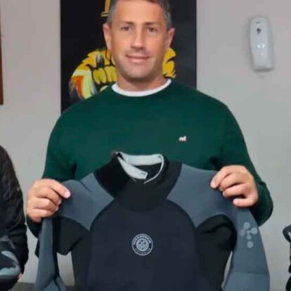 Pila: El municipio entregó equipos de rescate acuático a los Bomberos