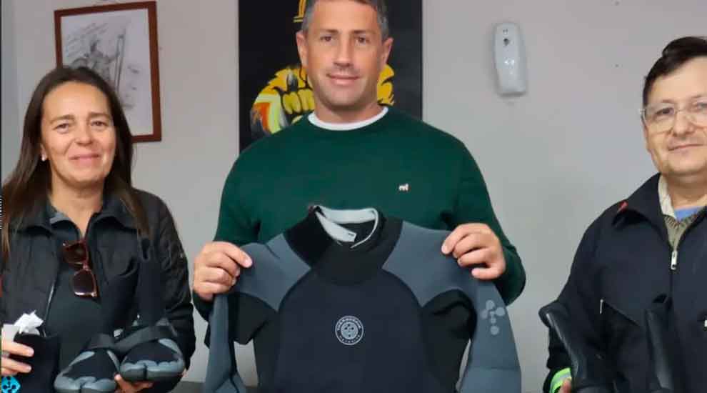 Pila: El municipio entregó equipos de rescate acuático a los Bomberos