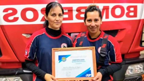 Esquel: Veteranos de Malvinas distinguieron a los Bomberos