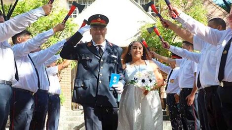 Abigail e Iván celebraron su unión rodeados por el cuartel funense