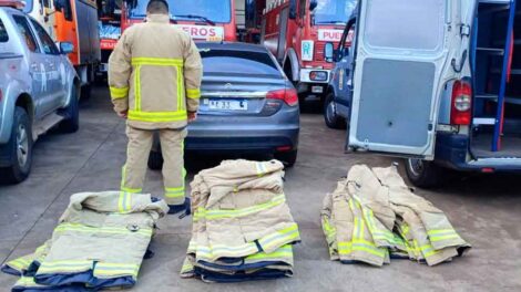 Bomberos de Puerto Iguazú incorporan 21 trajes de protección y 5 equipos de respiración