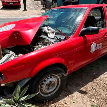 Patrulla de Bomberos y Protección Civil chocó contra un poste en Las Mojoneras