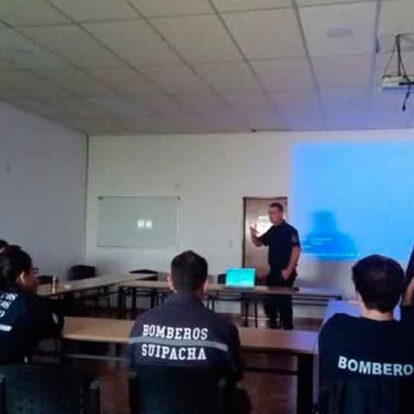 25 de Mayo fue sede de una capacitación regional para bomberos