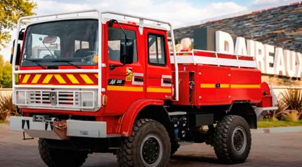 Daireaux: Bomberos presentan un nuevo camión táctico forestal