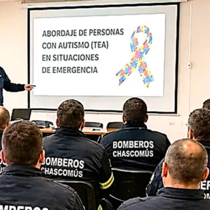 Bomberos se capacitaron en protocolos para personas con TEA