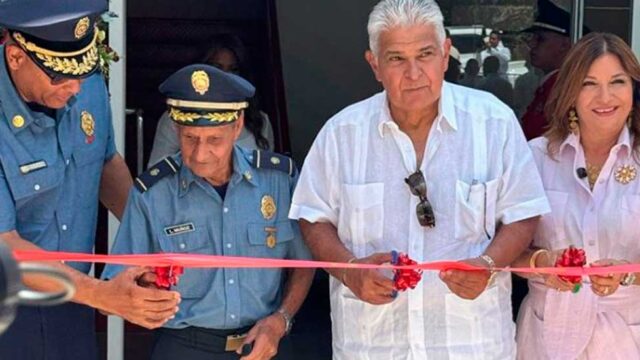 El presidente Mulino inauguró la moderna estación de bomberos en Guararé
