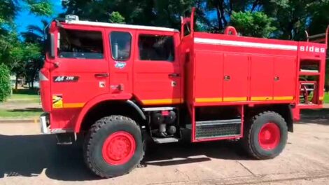 Santa Clara de Buena Vista: Presentaron una unidad forestal Renault 4x4