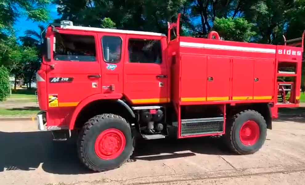 Santa Clara de Buena Vista: Presentaron una unidad forestal Renault 4x4
