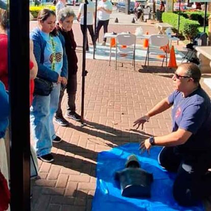 Vecinos aprendieron maniobras de reanimación y técnica de Heimlich