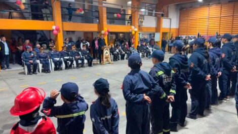Bomberos Voluntarios de Bariloche celebraron 85 años de servicio