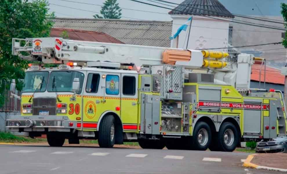 Bomberos Voluntarios de Alem incorporaron un camión único en Misiones