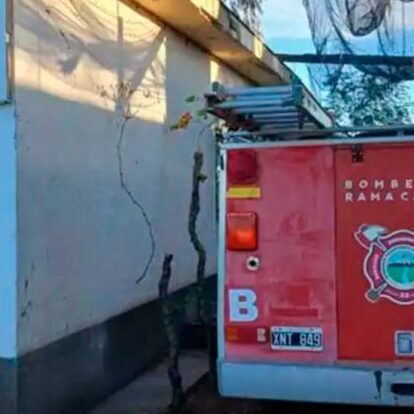 Boqueteros saquearon el cuartel de Bomberos de Rama Caída