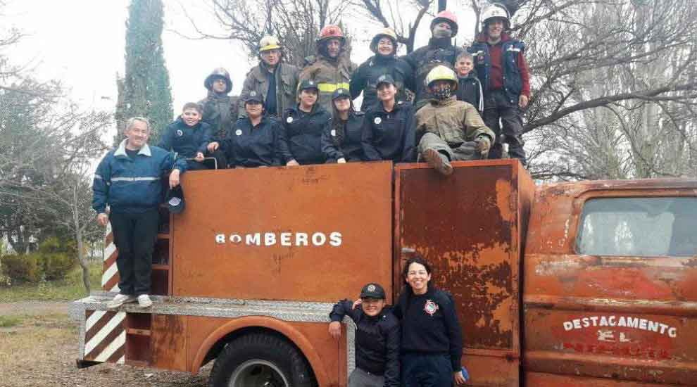 Primer autobomba para los Bomberos de Villa 25 de Mayo