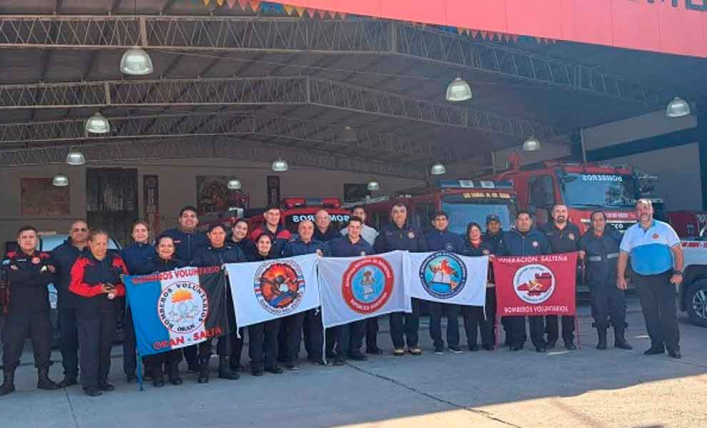 Futuros instructores de la Academia Nacional se forman en Santiago del Estero