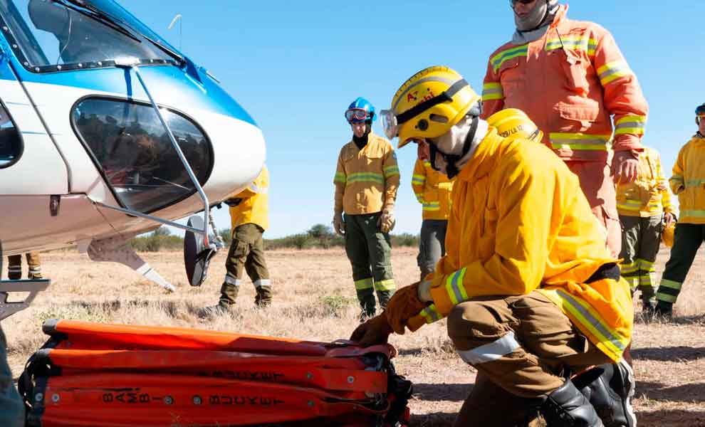 Capacitación "Operaciones Seguras con Aeronaves" para bomberos