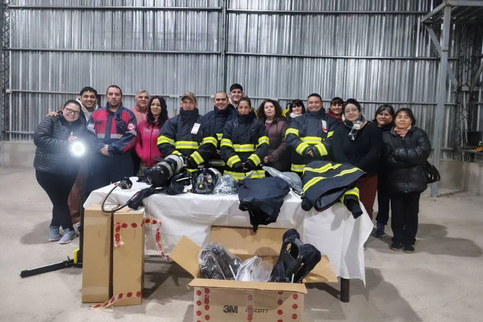 Bomberos de Coronel Belisle incorporan equipamiento de protección