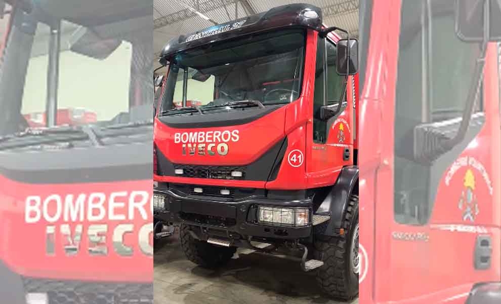 Bomberos Voluntarios de Mercedes presentan su nueva unidad Iveco 4x4