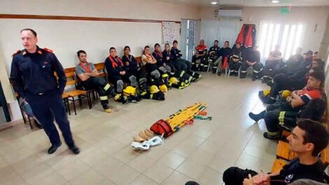 Bomberos Voluntarios de Rivera brindaron una capacitación de rescate técnico a sus pares de Tres Lomas