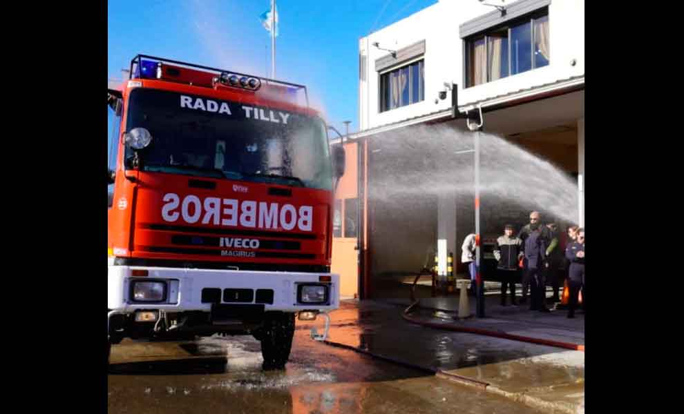 Bomberos Voluntarios de Rada Tilly presentan su nueva unidad operativa