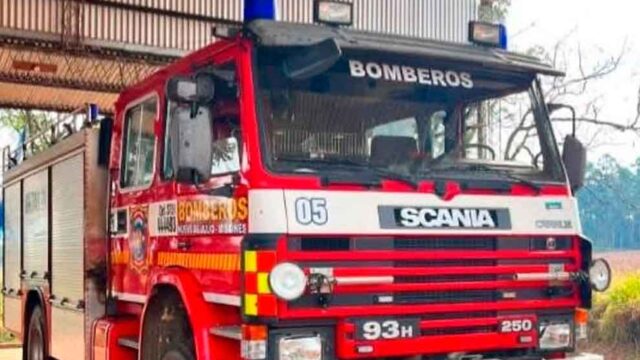 Bomberos Voluntarios de 9 de Julio presentaron su nuevo Móvil 05
