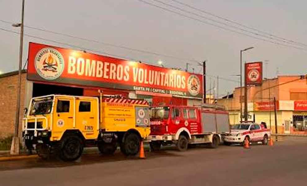 Bomberos de Santa Fe lanzan campañas benéficas ante el retraso de subsidios nacionales